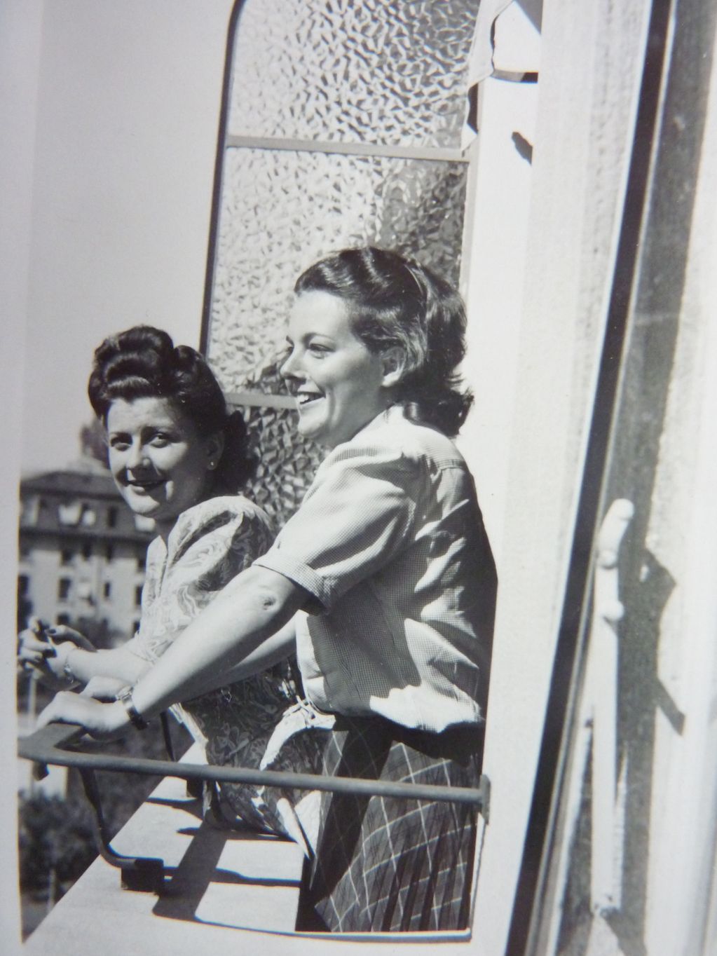 Manou Kellerer-Bernit und Odette Peyrot, Lausanne 1946 © Familie Kellerer