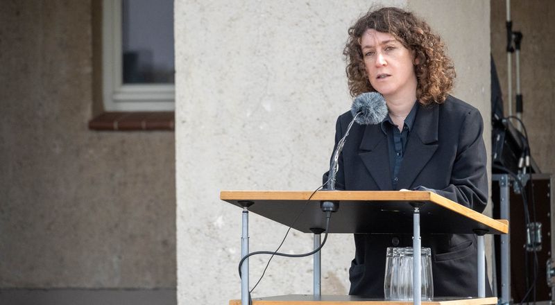 Speech by Lena Gorelik at the central memorial event, 14 April 2024, Photo: Eberhard Schorr.