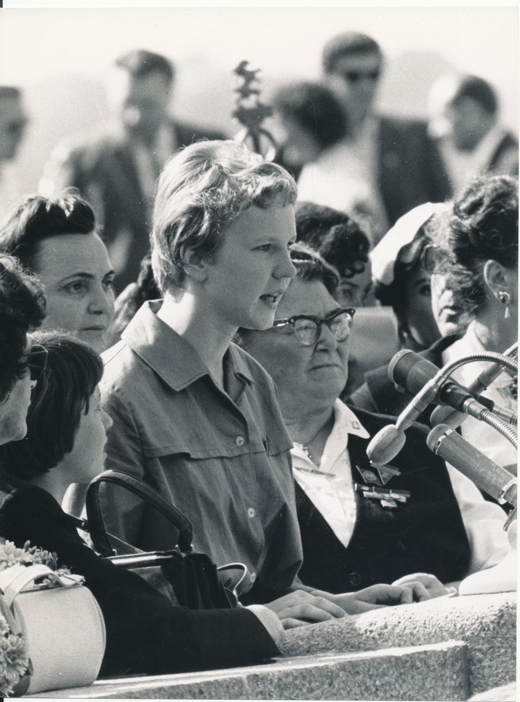 Bärbel Schindler-Saefkow 1959 bei der Einweihung der Nationalen Mahn- und Gedenkstätte
