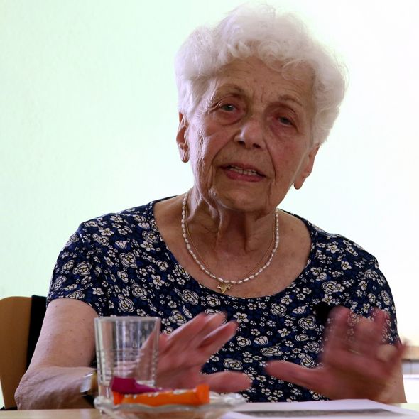 Judit Varga-Hoffmann in der Gedenkstätte Ravensbrück  Judit Varga-Hoffmann in der Gedenkstätte Ravensbrück