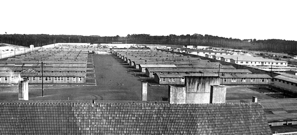 [Translate to English:] Das Frauen-Konzentrationslager Ravensbrück bei seiner Erweiterung um das Jahr1940