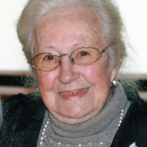 Erna de Vries (1923-2021)